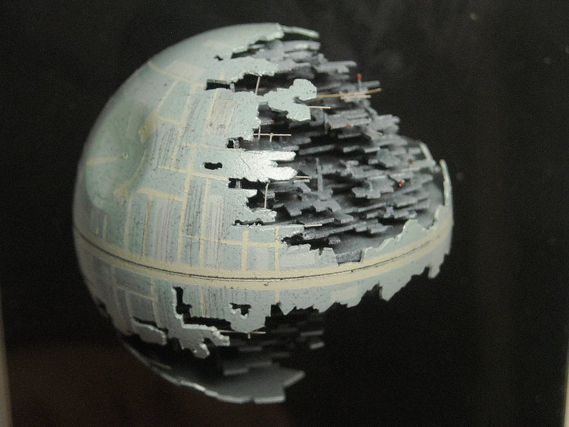 Illustration for article titled That's No Moon...It's An Insanely Detailed Death Star Made Out of a Ping Pong Ball